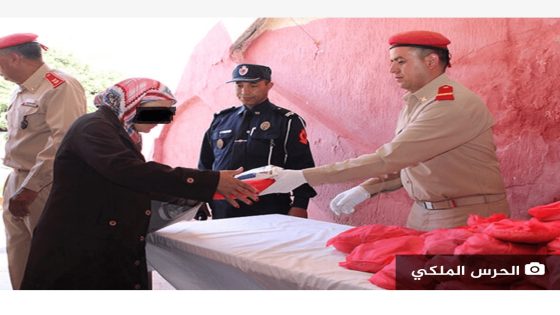 الحرس الملكي يقوم بتوزيع وجبات إفطار يوميا لفائدة الأشخاص المعوزين بعدة مدن مغربية