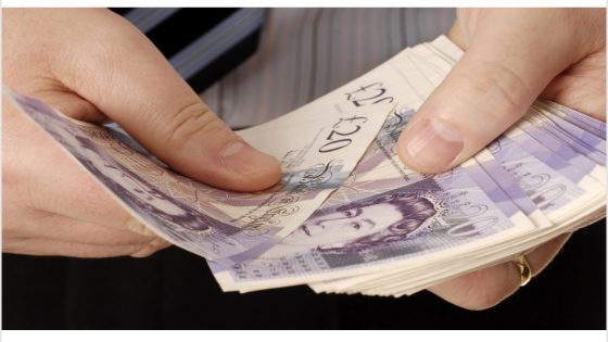 خبر: بتنسيق وثيق مع الديستي.. أمن أكادير يوقف سياح يعرضون أوراق مالية أجنبية مزورة للتداول