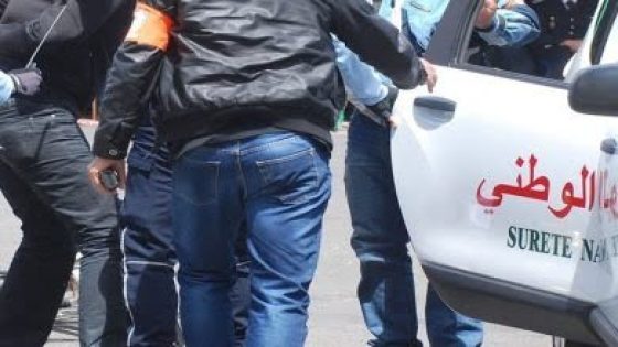 *خبر*: أمن سلا يوقف عشرينيا متورطا في ارتكاب سرقة داخل وكالة لتحويل الأموال بسلا.