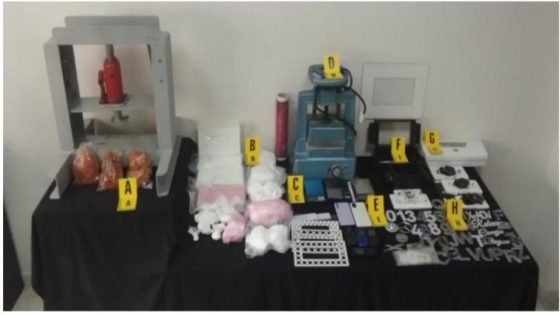 خبر: بتنسيق مع الديستي.. أمن طنجة يوقف مروّج كوكايين بحوزته 7.8 كيلوغرام من المخدرات