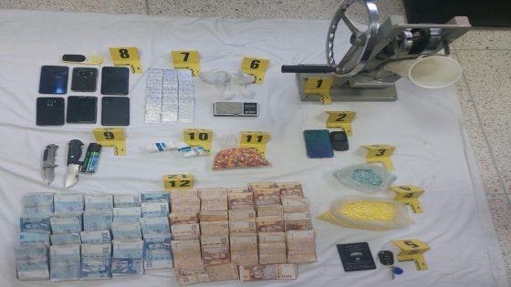خبر: بتنسيق مع الديستي..توقيف 3 أشخاص بتهمة ترويج المخدرات وحجز 67 مليون سنتيم.