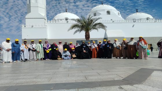 🕋 من المدينة إلى مكة… نفحات إيمانية في ضيافة الرحمن